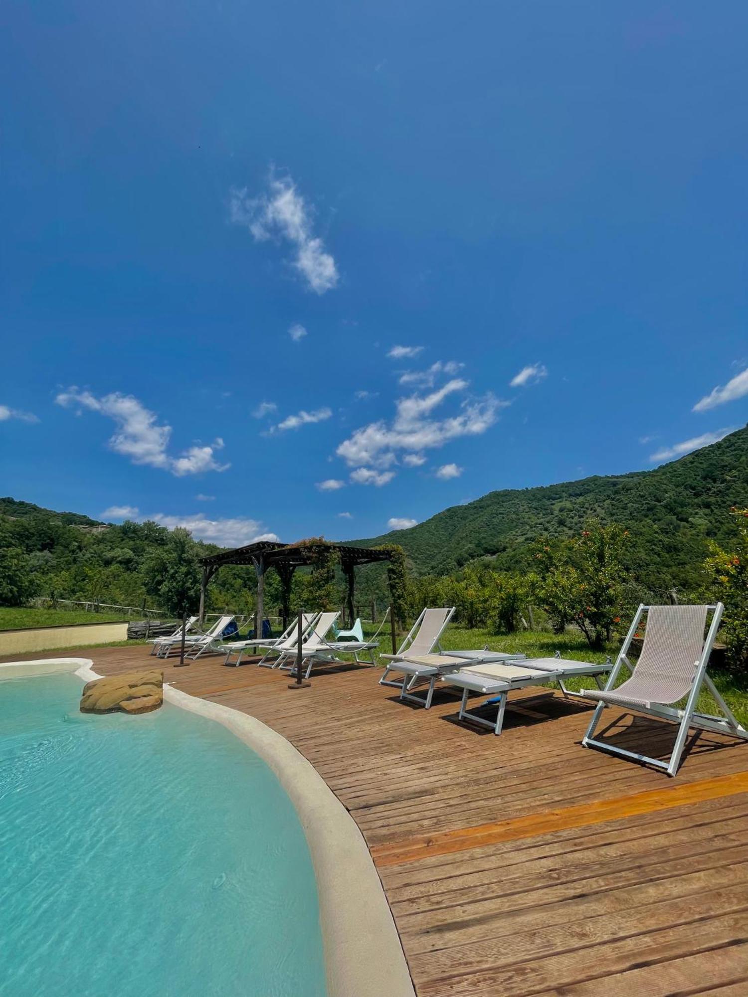 Agriturismo Piano Di Andrea Ostigliano Luaran gambar