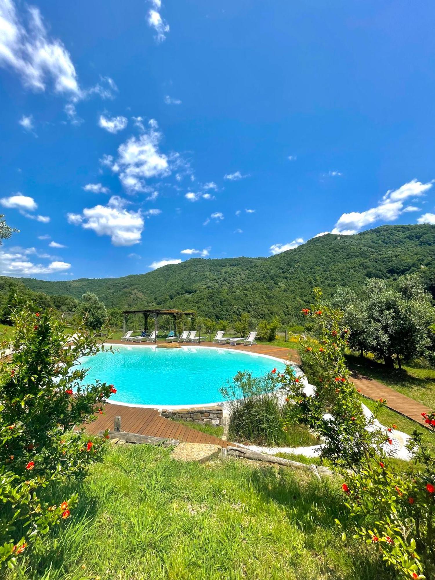 Agriturismo Piano Di Andrea Ostigliano Luaran gambar